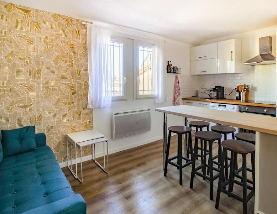 Ferienwohnung T4 Plein Coeur De Marseille Avec Vue Notre Dame